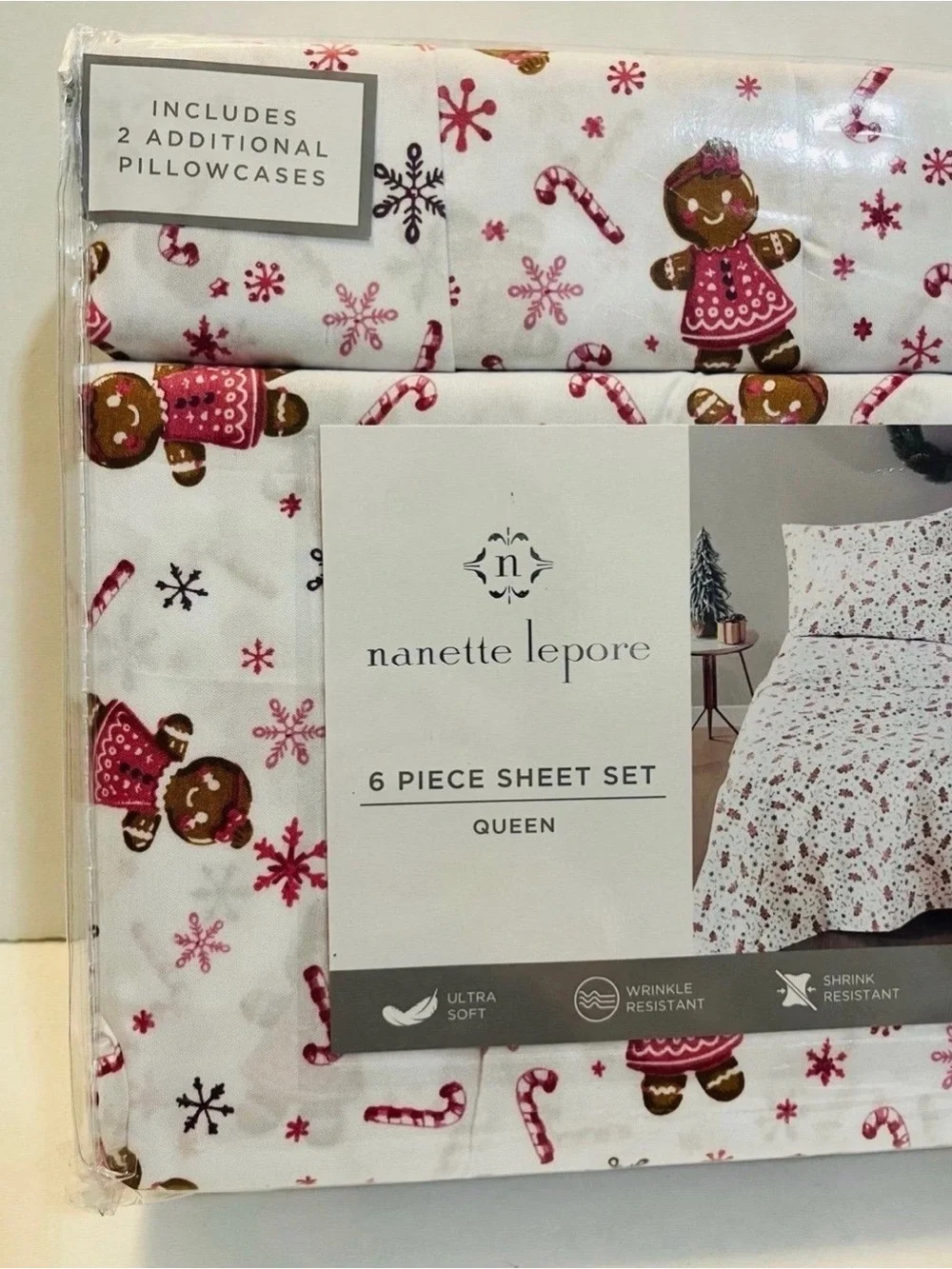 Nanette Lepore Gingerbread Girl Candy Canes Snowflakes Queen Size Sheet Set